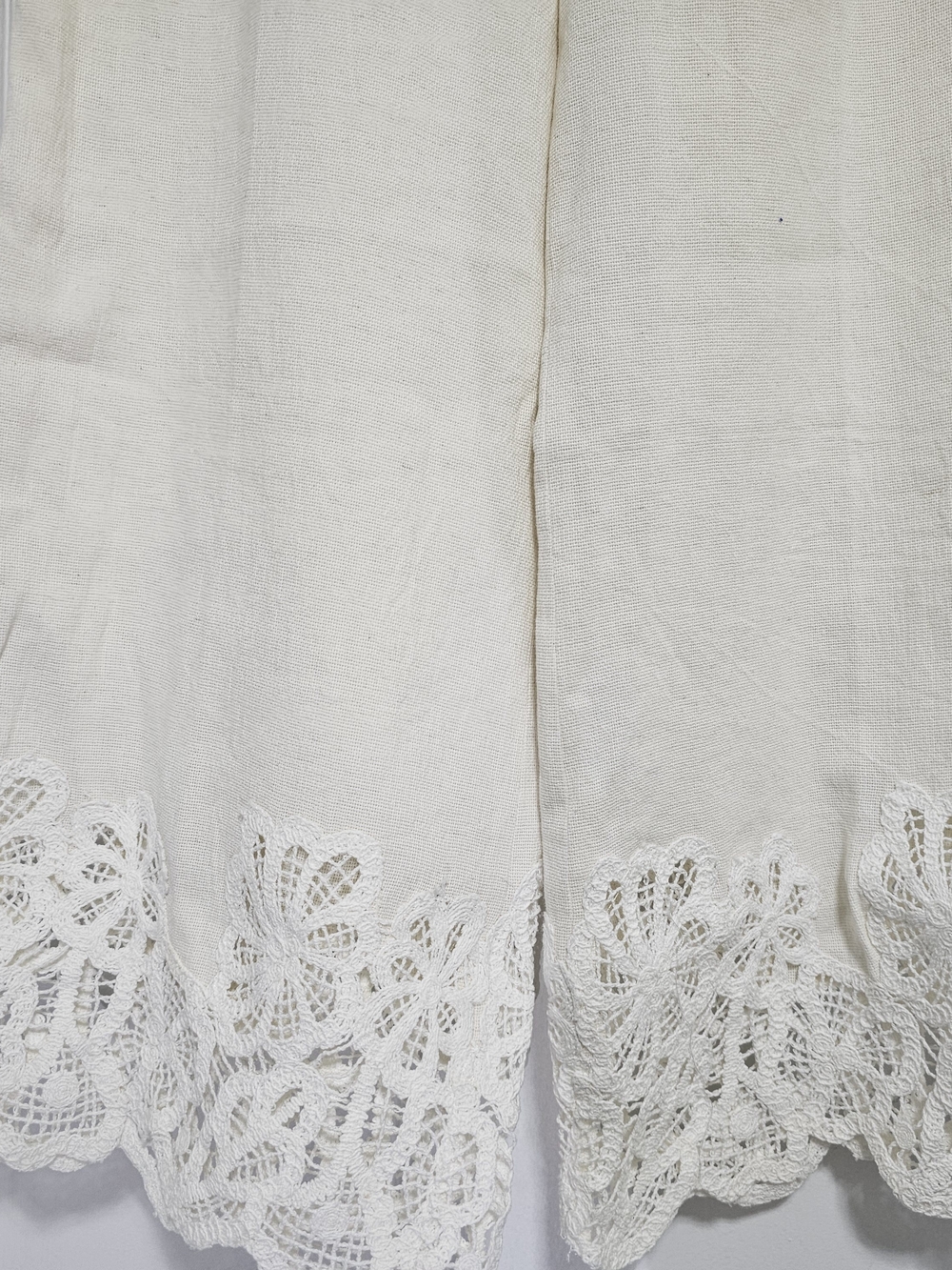 ZARA Women Beige Solid Wide-Leg Pants High Rise Lace Hem Pockets Zip Button M - Picture 4 of 12